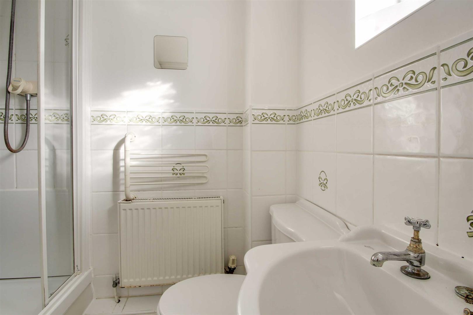 Roeburn Crescent, Emerson Valley, Milton Keynes